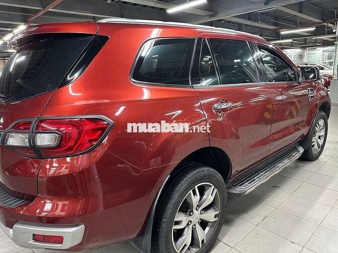Ford Everest Titanium 2017, bảo hành 2026, vay 75%