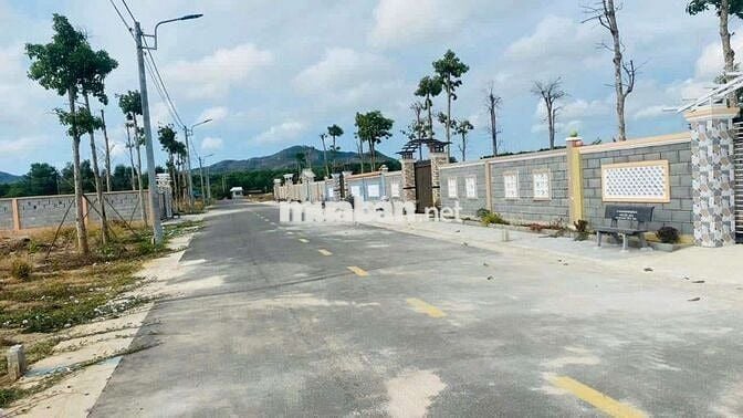 Sát Tỉnh lộ 44B- Phước Hội - Đất Đỏ- BRVT ( nay Xã Phước Hải-HCM)