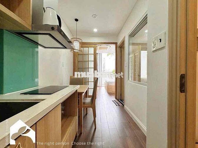 🌹CHO THUÊ CĂN HỘ 1PN FULL_NỘI THẤT BANCOL CÓ THANG MÁY GIÁP QUẬN 1,3