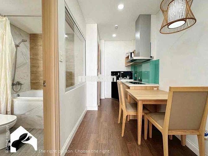 🌹CHO THUÊ CĂN HỘ 1PN FULL_NỘI THẤT BANCOL CÓ THANG MÁY GIÁP QUẬN 1,3