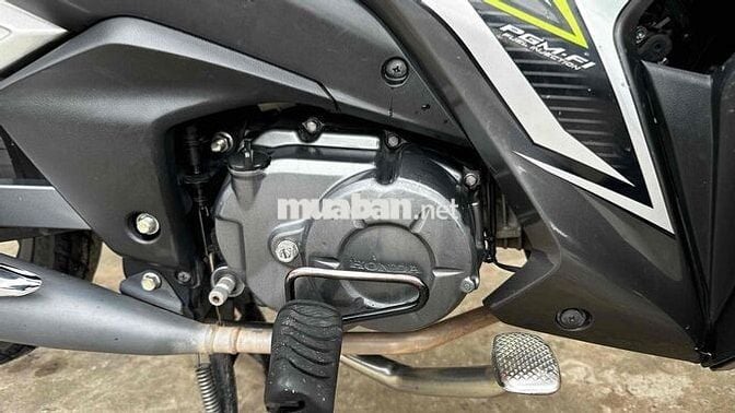 Wave RSX fi 2018 đen xám ( hỗ trợ góp )