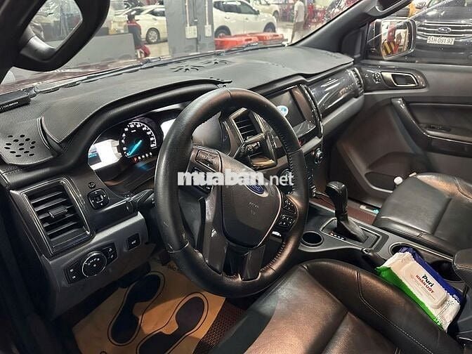 Ford Everest Titanium 2017, bảo hành 2026, vay 75%