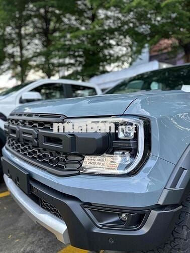 Ford Raptor 2025 khuyến mãi, đầy đủ phụ kiện