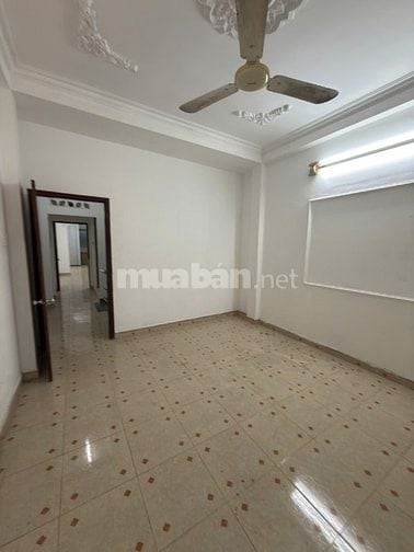 Cho thuê nhà 55/** Lê Thị Hồng Gấm, P. Bến Thành, Quận 1, gần ga Metro