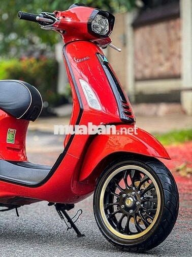 Vespa spin 2022 bst 9chủ zin đẹp nợ xấu trả 50% ạ