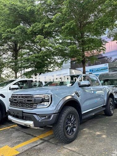 Ford Raptor 2025 khuyến mãi, đầy đủ phụ kiện