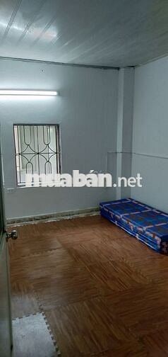 Cho thuê nhà riêng 60m2 2 tầng, 2 phòng ngủ  ở đường Hoàng Mai
