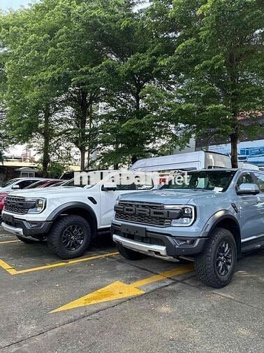 Ford Raptor 2025 khuyến mãi, đầy đủ phụ kiện