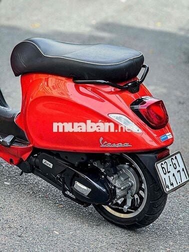 Vespa spin 2022 bst 9chủ zin đẹp nợ xấu trả 50% ạ