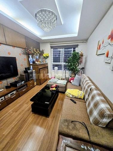 Bán căn hộ Chung Cư Lạc Trung, HBT