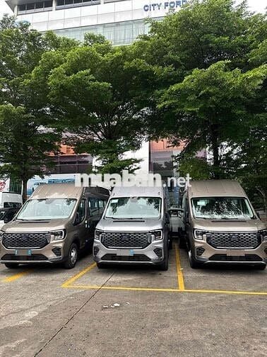 Ford Transit 2025, chỉ từ 250tr nhận xe