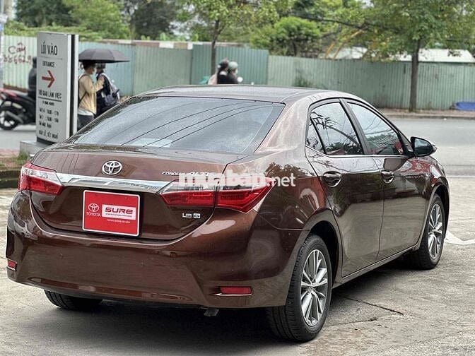 Toyota Altis 1.8G màu nâu 2016 bảo dưỡng hãng zin