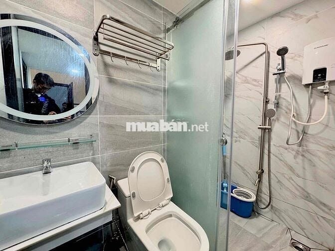 Cho Thuê 2PN Gác Lửng Full Nội Thất Đẩy Đủ Ngay Nguyễn Trãi Quận 1