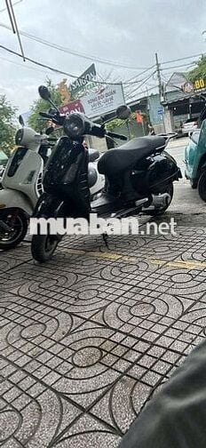 Bán xe vesspa 150 gts 2018