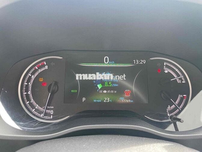 Toyota Innova cross 2025 mới 99%