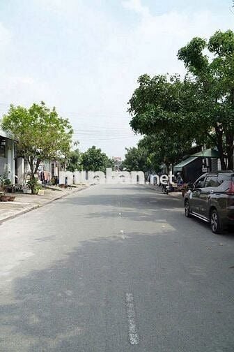 Bán nhà mặt tiền Phú Tân thủ Dầu một Bình Dương