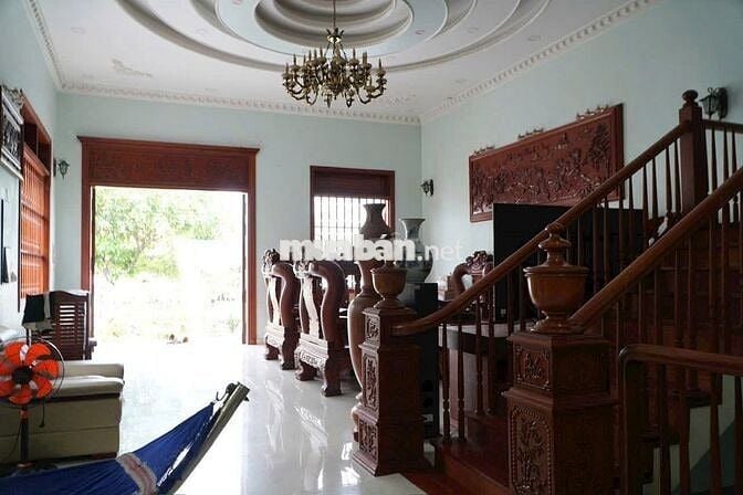 Bán nhà mặt tiền Phú Tân thủ Dầu một Bình Dương