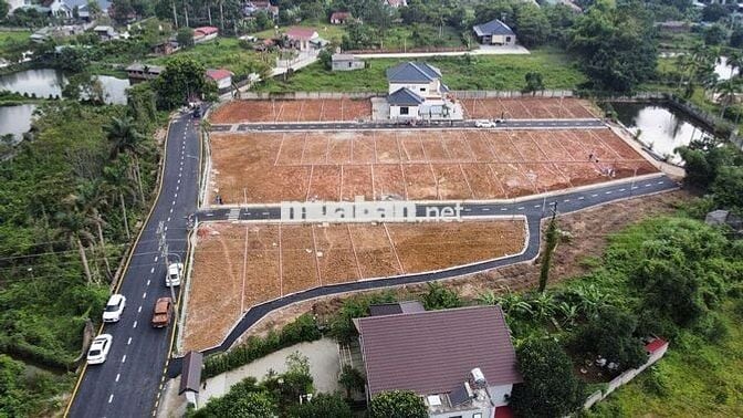 Hàng nóng mới ra- Gía F0 chưa qua đầu tư ngay tại ngã tư lục quân