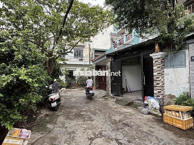 Nhà nguyên căn 2 tầng hẻm xe hơi Bình Thạnh