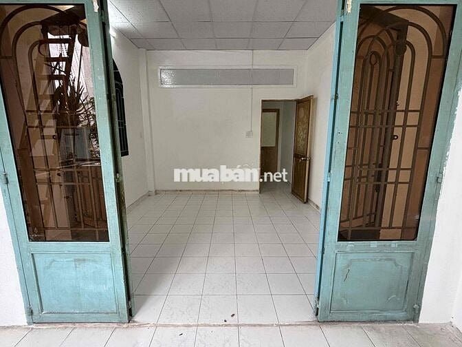 Nhà nguyên căn 2 tầng hẻm xe hơi Bình Thạnh