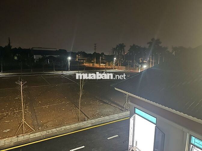 Hàng nóng mới ra- Gía F0 chưa qua đầu tư ngay tại ngã tư lục quân