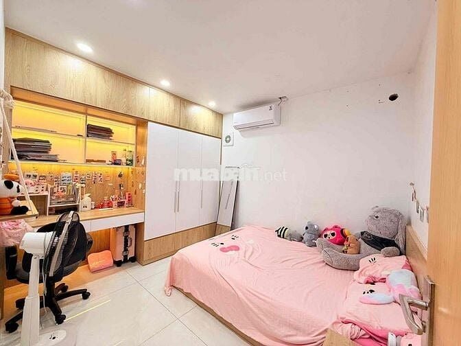 TẬP THỂ QUỲNH MAI - TẦNG 1 - SỔ TO - SÂN VUI CHƠI TRẺ EM - 2 NGỦ 2WC