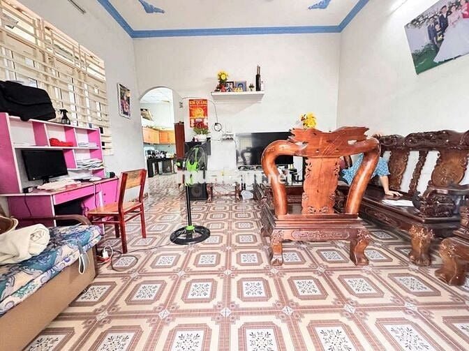 NHÀ C4 HAI BÀ TRƯNG, 92M2,  XE HƠI TRÁNH, NHỈN 4 ĐỒNG TL