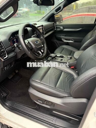 Ford Everest 2023 Titanium 4x4 bao chất