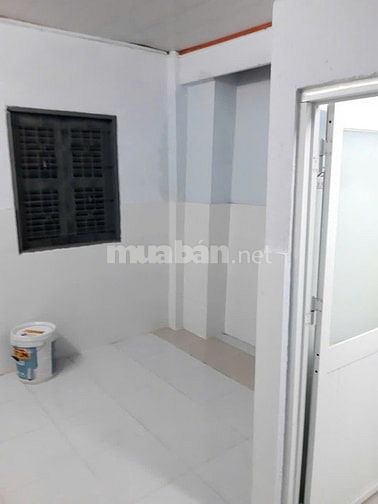 PHÒNG (TẦNG TRỆT) NGUYỄN KHOÁI, P. 1, Q. 4 GIÁ 3 TRIỆU 500