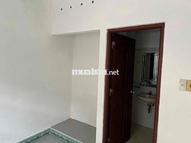 Cho thuê phòng 20m2 tại 43/2A Đặng Lộ , gần Công Viên Lê Thị Riêng