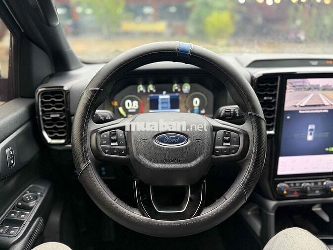 Ford Everest 2023 Titanium 4x4 bao chất