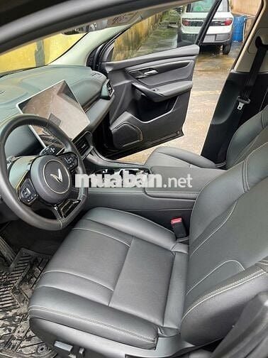 VinFast VF8 2023 Plus - 30000 km