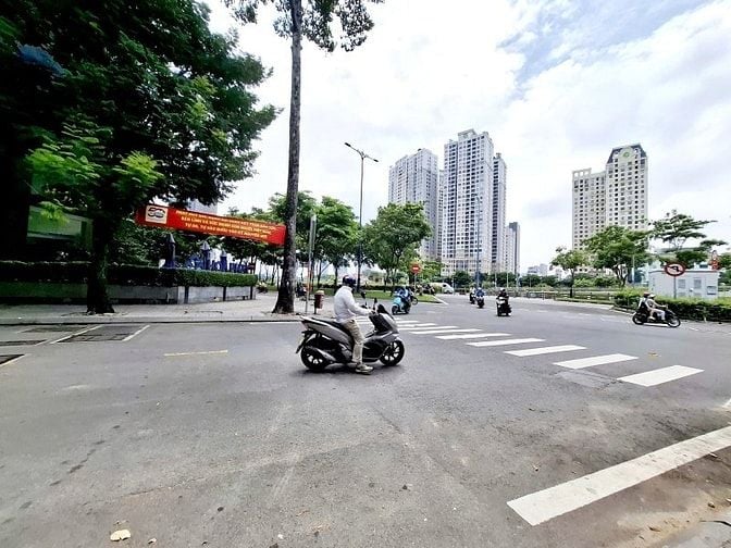 Bán nhà đường Phó Đức Chính Q.1 - 36m2 - 3pn 3wc - giá 8,2 tỷ