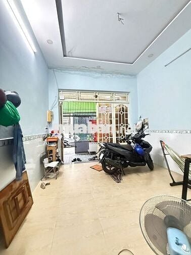 Nhà Hẻm Nhựa 6M Đẹp Gần Chợ Hạt Điều Đường Huỳnh Thị Hai Q12