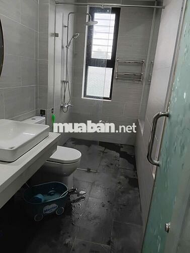 Cho thuê nhà 1 trệt 2 lầu, đối diện trường Trung học cơ sở Trường Thọ