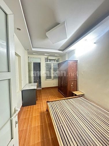 Cho thuê nhà số 19E ngõ 40 Cự Lộc