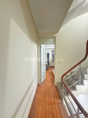 Cho thuê nhà số 19E ngõ 40 Cự Lộc