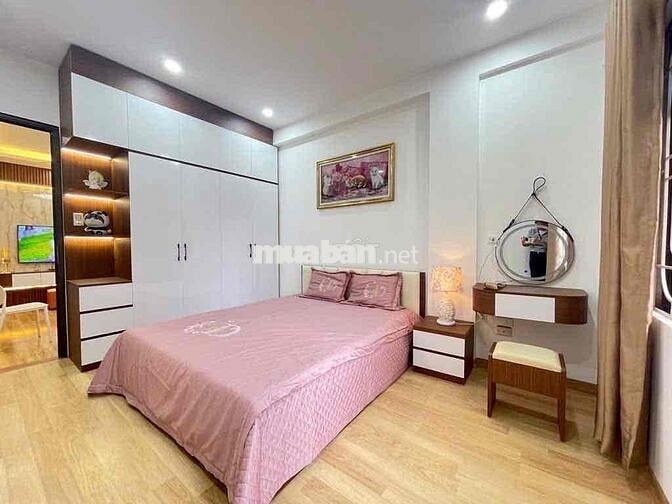 TẬP THỂ - Phố TRẦN KHÁNH DƯ - Tầng 3 - Diện Tích 150m2 - 4PN - 3Wc