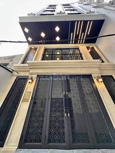 Bán tòa căn hộ dịch vụ Đặng Văn Ngữ, Dt 70m2, 7t, mt 5.3m, 1.5 tỷ/năm.