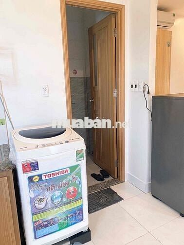 cần cho thuê gấp phòng rộng 30m2 nội thất cơ bản