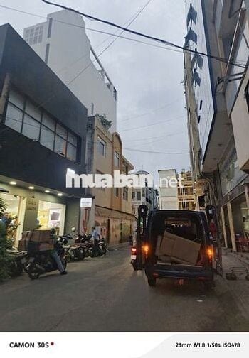 GÓC 2MT HXH NGUYỄN THỊ MINH KHAI,Q3 -THÔNG VÕ VĂN TẦN,TUYẾN TRÁNH CMT8