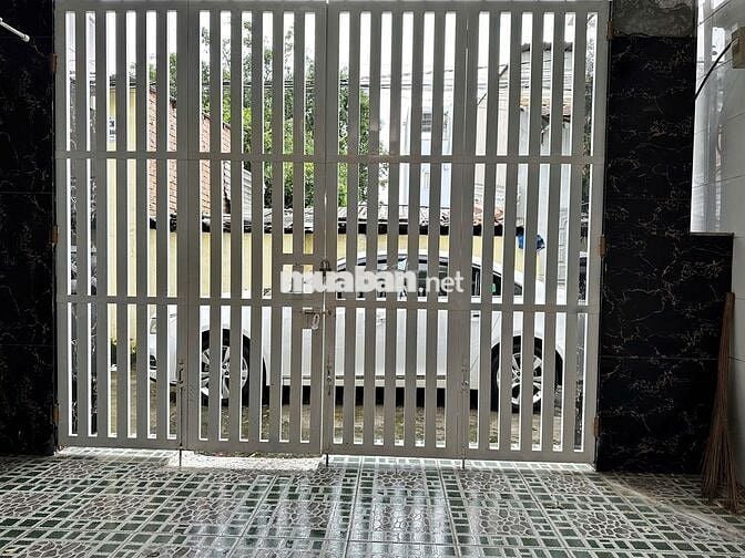 Nhà 2 Tầng Hẻm Xe Hơi Đường Tỉnh Lộ 43 - Ngang 4,5m Giá Chỉ 4,5 Tỷ