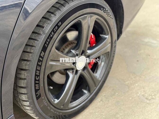 Cần bán gấp Mercedes E250 đời 2016