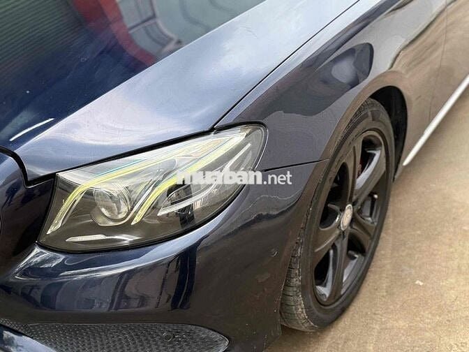 Cần bán gấp Mercedes E250 đời 2016
