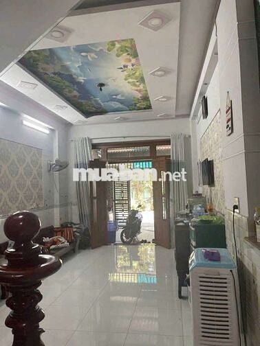 Cho thuê nhà sân xe hơi gần Trung tâm y tế Dĩ An