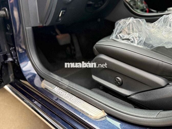 Cần bán gấp Mercedes E250 đời 2016