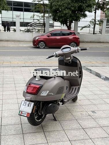 Bán xe Vespa GTS T300 chính chủ tại HN