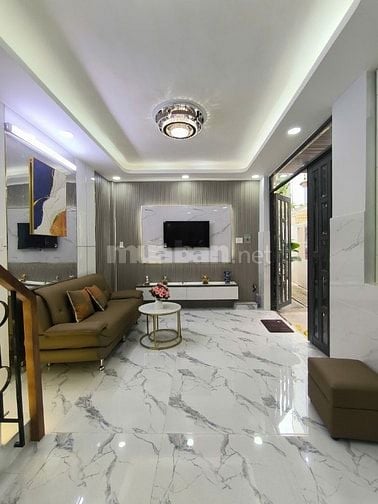 nhà xây mới tại quận 11 vào là ở ngay