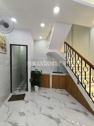 nhà xây mới tại quận 11 vào là ở ngay