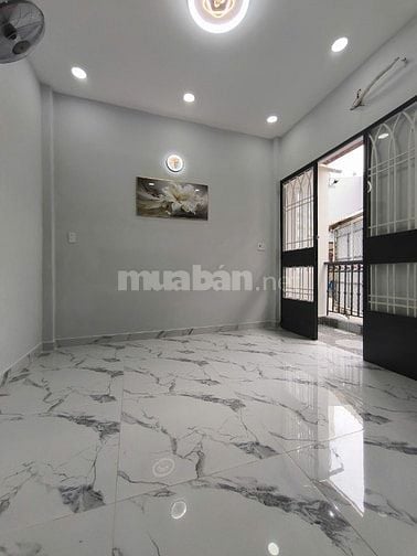 nhà xây mới tại quận 11 vào là ở ngay